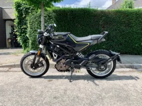 2018 Husqvarna SVARTPILEN 401