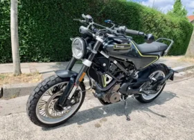 2018 Husqvarna SVARTPILEN 401